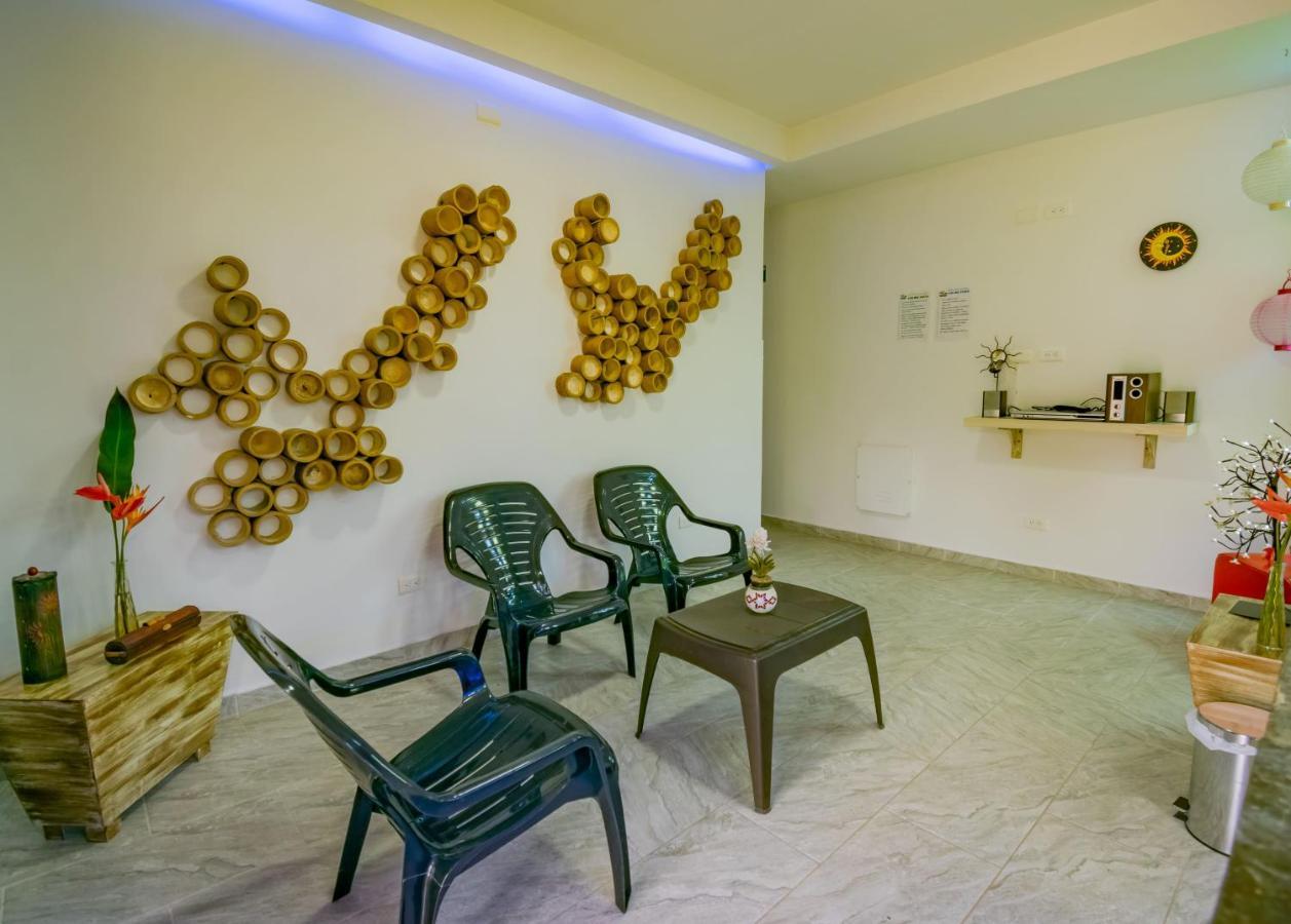 Hotel Campestre Solar De La Luna Albania  Exteriör bild