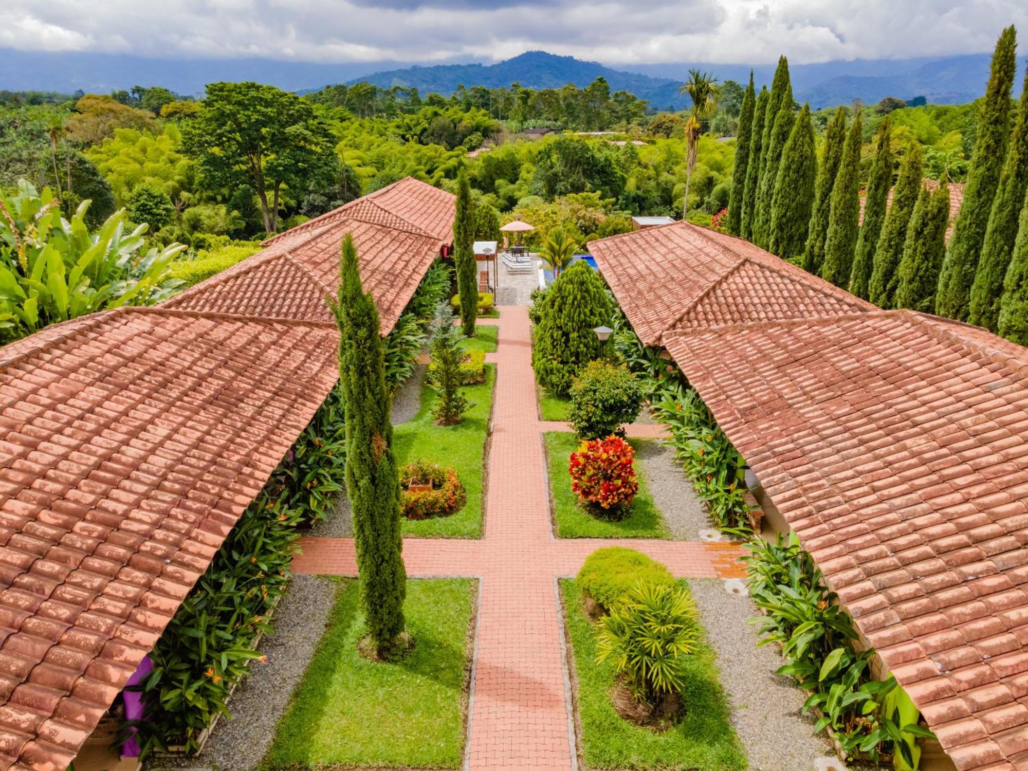 Hotel Campestre Solar De La Luna Albania  Exteriör bild