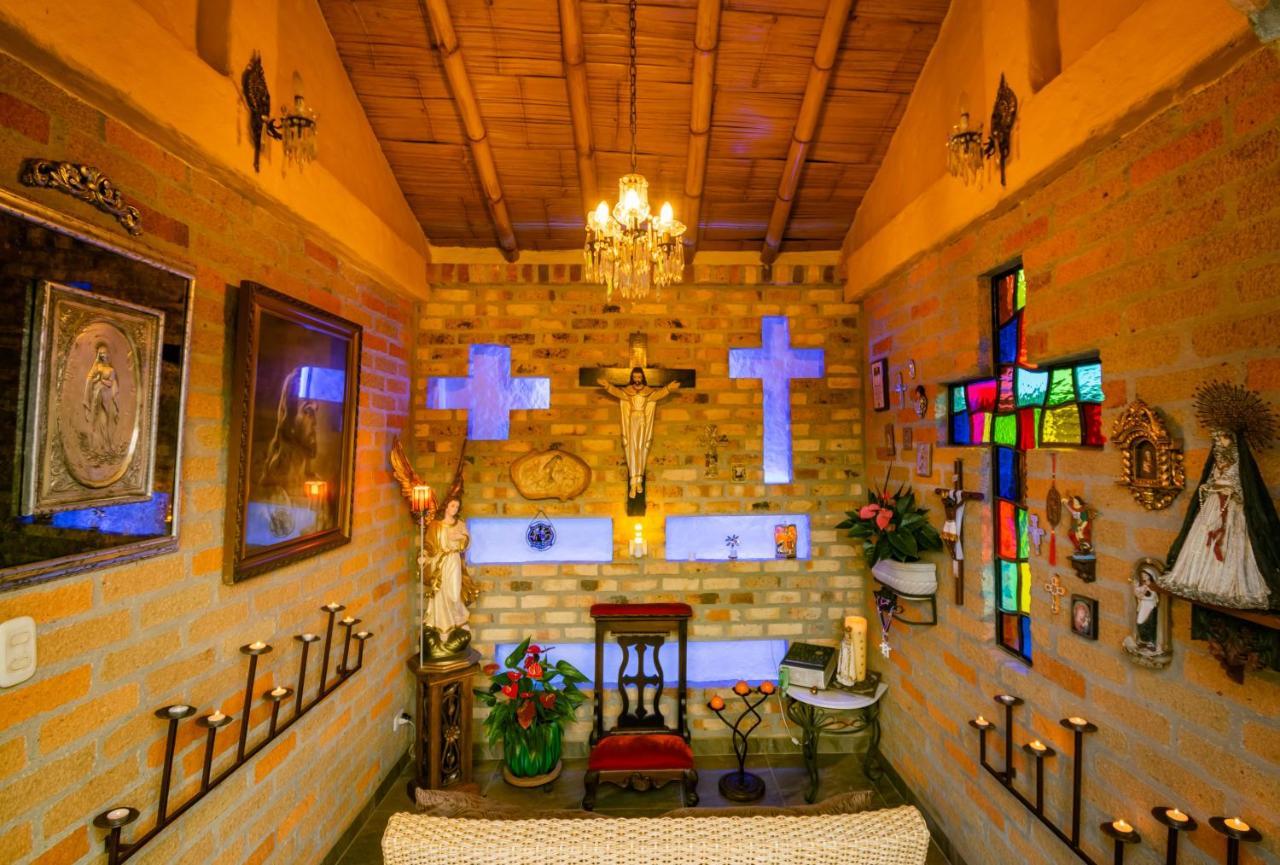 Hotel Campestre Solar De La Luna Albania  Exteriör bild