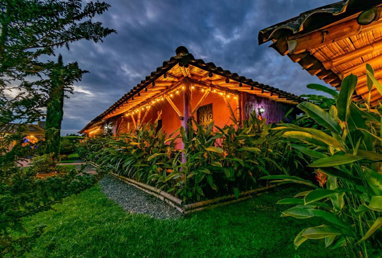 Hotel Campestre Solar De La Luna Albania  Exteriör bild
