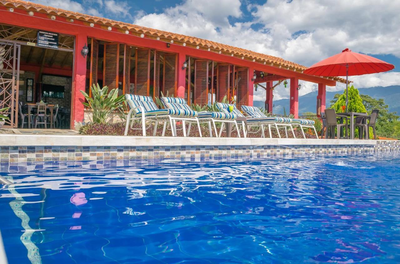 Hotel Campestre Solar De La Luna Albania  Exteriör bild