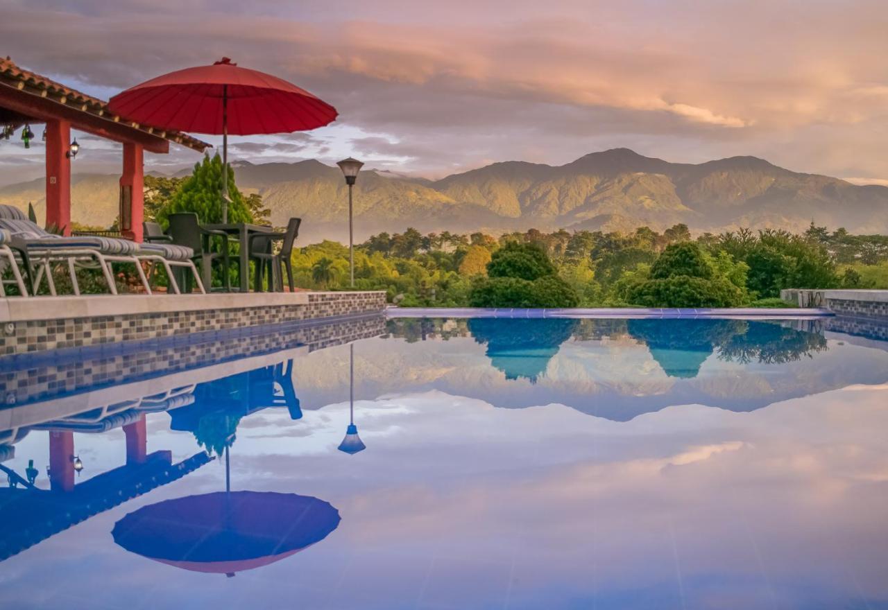 Hotel Campestre Solar De La Luna Albania  Exteriör bild