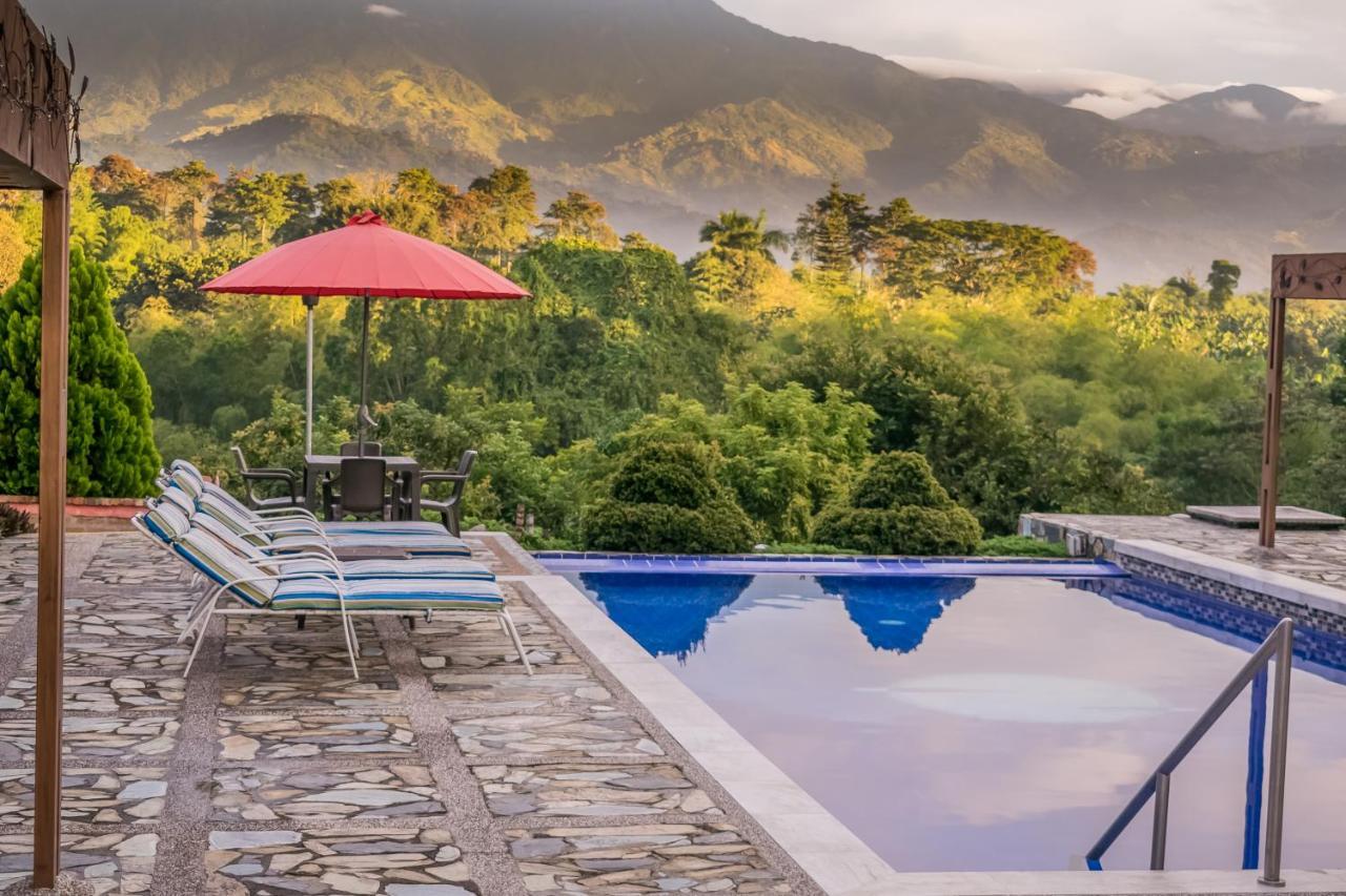 Hotel Campestre Solar De La Luna Albania  Exteriör bild