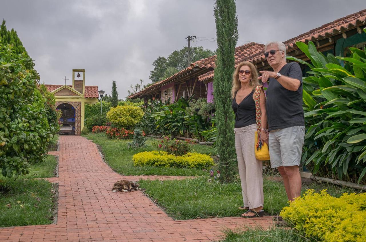 Hotel Campestre Solar De La Luna Albania  Exteriör bild